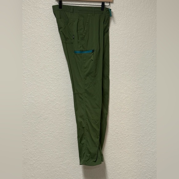REI Co-Op Green Trailmade Pants in Woodland Olive Size 4 - Picture 12 of 16